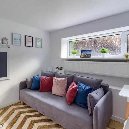 Apartment M&r Apartament Smart&bright Batorego 16, Netflix, Free Wifi, Metro I Park Pole Mokotowskie, Stodola, Self Check-in, 5 Minut Od Centrum